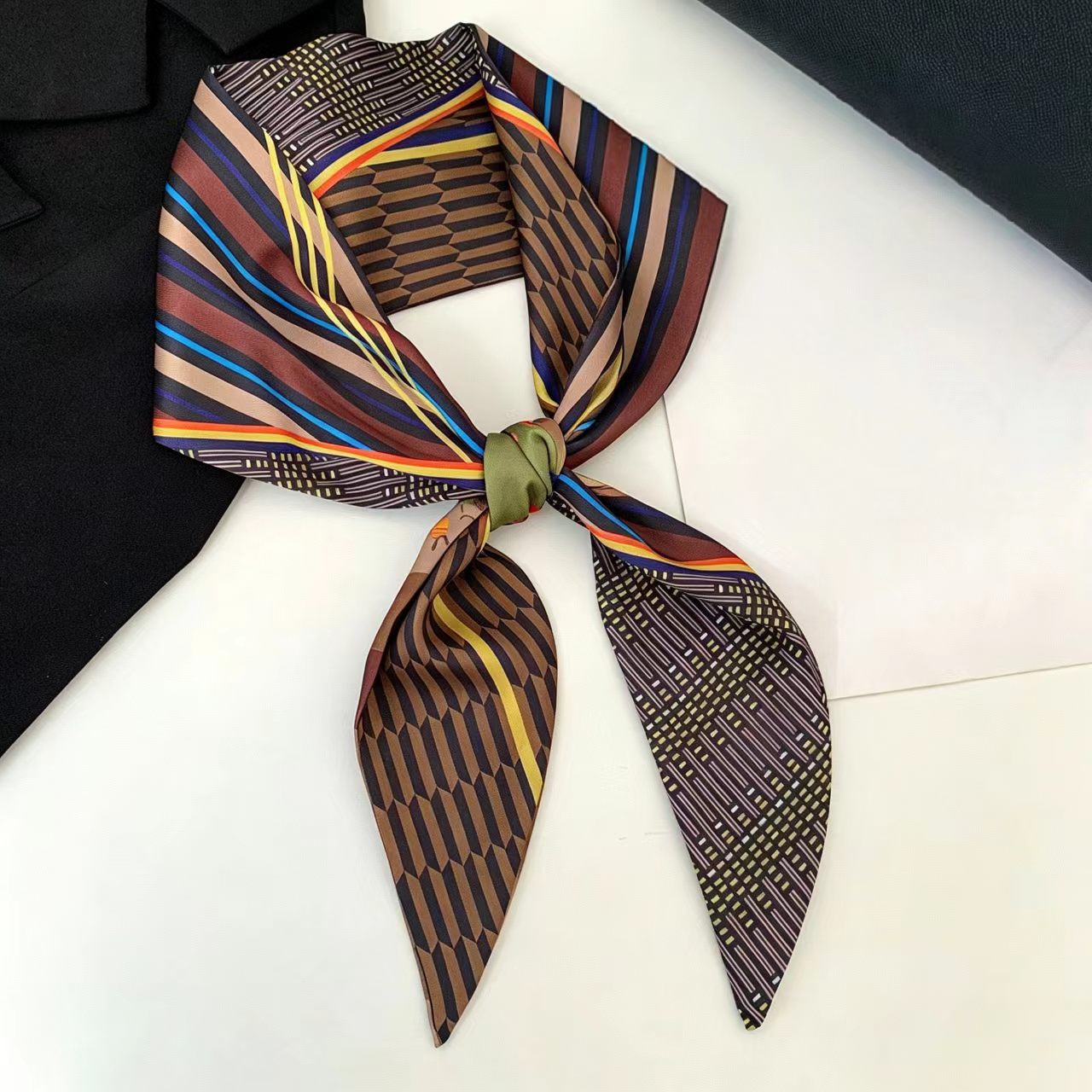 Women Fashion Necktie - Pañuelo de seda de lujo con